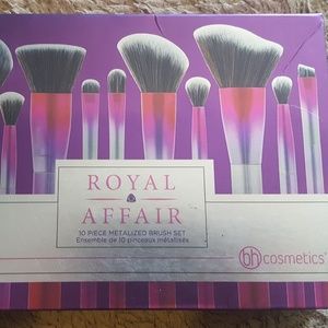 NEW 10 Piece Brush Set!